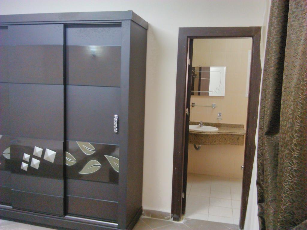 Three-Bedroom Apartment At Louly Beach Resort Ain Sukhna Bilik gambar